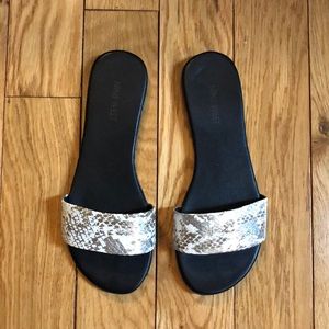 Nine West snakeskin print sandals